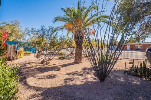 7125 30th St, Tucson, AZ 85710-5709