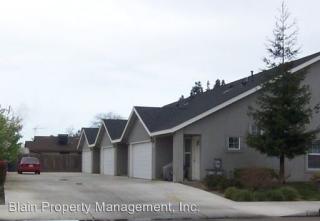 2223 Laspina St, Tulare CA  93274-8102 exterior