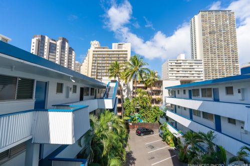 410 Nahua St, Honolulu HI 96815-2952 exterior