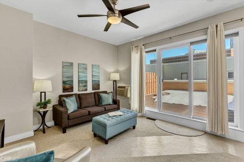 527 Peoria St, Chicago IL 60621-1634 exterior