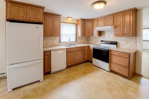 57 Michigan St, Springfield MA  01151-1820 exterior