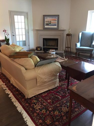 1085 Spoede Rd, Saint Louis MO 63131-2610 exterior