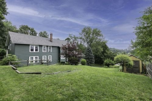 25 Circuit Ave, Worcester MA 01603-2159 exterior