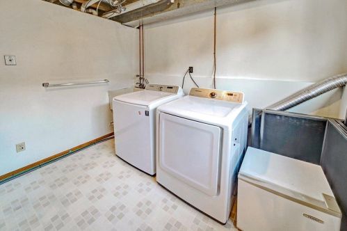 5652 Deer Trl Pt, Saint Paul MN 55118-2750 exterior