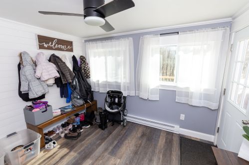 8 Foxglove Ter, Concord NH 03303-3419 exterior