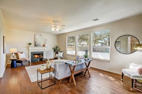 4405 Destinys Gate Dr, Austin TX  78727-2629 exterior