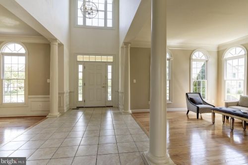 14110 Chinkapin Dr, Rockville MD  20850-7403 exterior