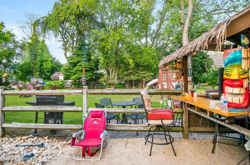 38 Normandy Ct, Middletown NJ 07748-3221 exterior