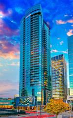 2030 8th Ave, Seattle WA  98121-2604 exterior