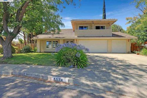 4554 Marsh Meadow Way, Concord, CA 94521-4243