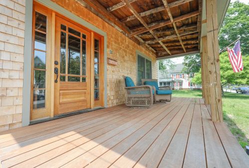 12 Princeton St, Concord, NH 03301-2332