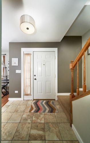 1387 Parkridge Ct, Bull Valley, IL 60014-8693