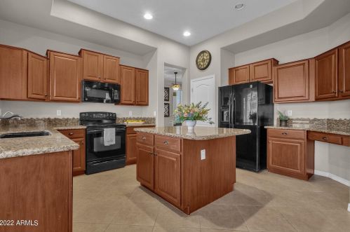 16647 15th Dr, Phoenix AZ  85045-0773 exterior