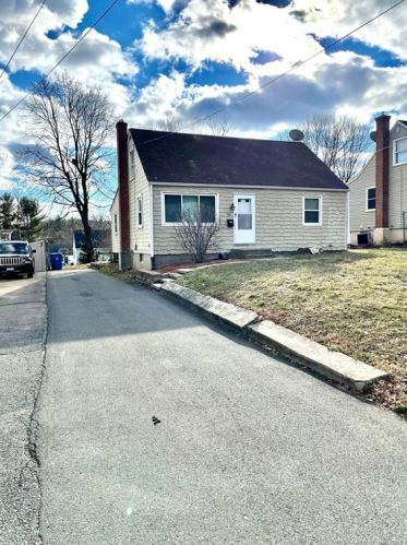 70 Country Club Rd, New Britain, CT 06053-1022