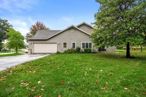 5353 Butterfield Way, Milwaukee WI  53221-3249 exterior