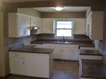 3989 71st St, Milwaukee, WI 53220-2301