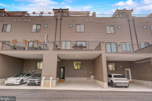 662 13 St, Philadelphia PA 19123-0024 exterior