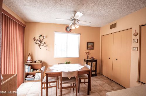 5966 Sun County Blvd, Tucson AZ 85712-2346 exterior