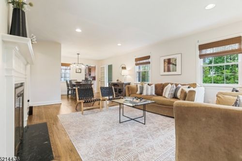 10 Cottage Ct, Maplewood, NJ 07040-2516