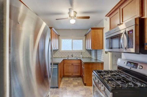 2335 54 St, Milwaukee WI 53219-3352 exterior