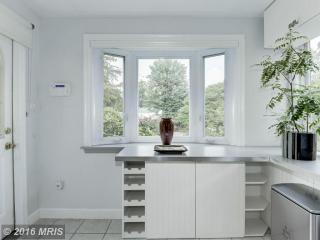 4835 Davenport St, Washington DC  20016-4314 exterior