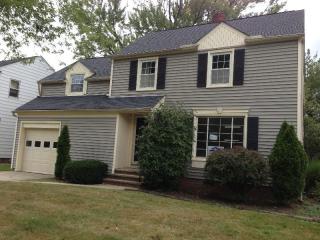 4527 Golfway Rd, Cleveland OH  44121-4203 exterior