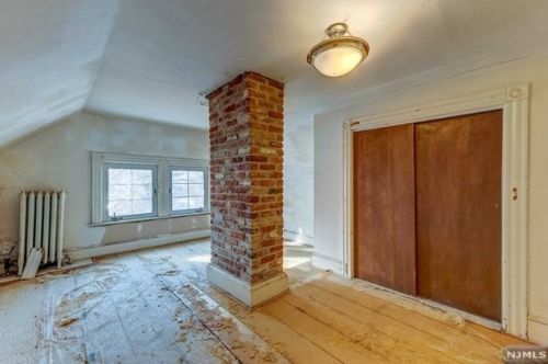 296 Saddle River Rd, Upper Saddle River NJ  07458-2108 exterior