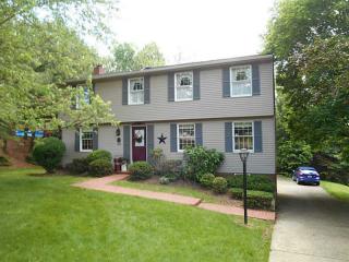 308 Alamo Dr, Pittsburgh, PA 15241-1706