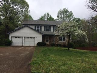 335 Freshman Dr, Lawrenceville GA  30044-5430 exterior