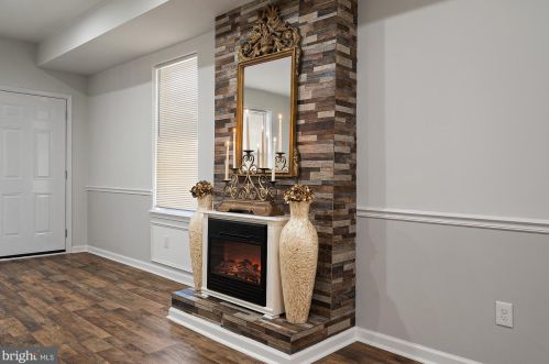 5620 Mcmahon St, Philadelphia PA 19144-1225 exterior