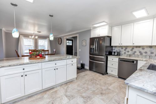 47 Runnells Rd, Concord NH  03303-3908 exterior