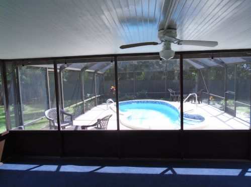 372 Walters Ter, Fort Pierce FL 34983-3878 exterior