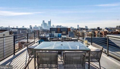 2011 Brown St, Philadelphia PA 19123-2256 exterior