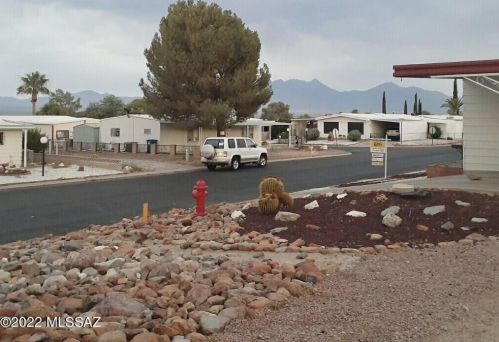 1757 Pacana Way, Green Valley AZ 85614-4354 exterior