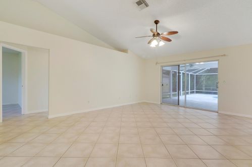 1826 Leafy Rd, Fort Pierce FL  34953-1392 exterior