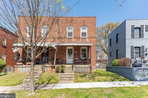 4524 Eads Pl, Washington, DC 20019-4763