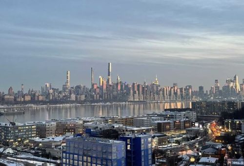 114 Pne St, Cliffside Park NJ 07010-1018 exterior