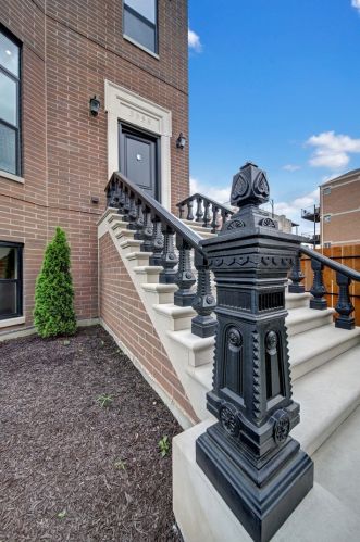 3958 Drexel Blvd, Chicago, IL 60653-2415