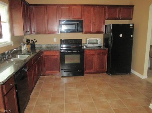 3337 Enterkin Ln, Atlanta, GA 30349-9019