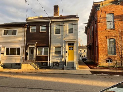 4838 Hatfield St, Pittsburgh PA  15201-2725 exterior