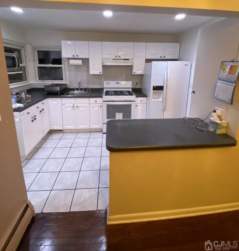 146 Wall St, Metuchen NJ  08840-2811 exterior