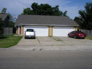 513 Eldridge St, Lawrence KS  66049-4124 exterior