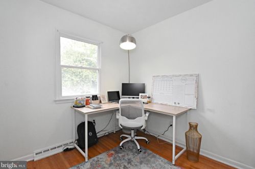 17 Glenview Dr, Riverton NJ  08077-2135 exterior