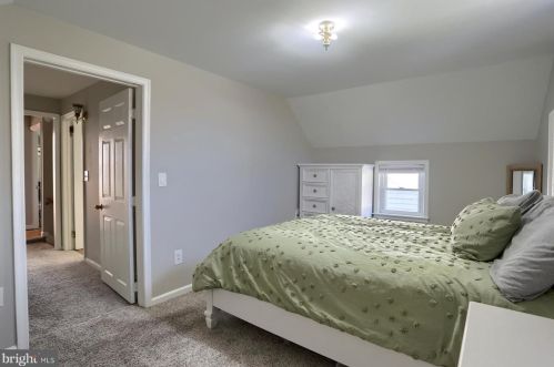 302 2nd St, Hummelstown PA  17036-1709 exterior