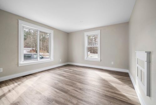 70 Stone St, Concord NH  03301-2765 exterior