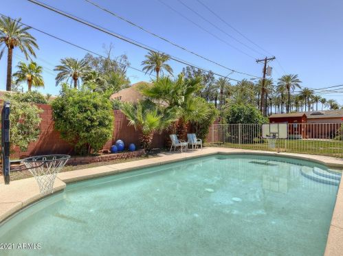 4615 43rd St, Phoenix AZ 85032-3323 exterior