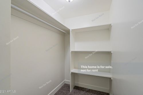 1826 43rd St, Phoenix AZ 85050-8770 exterior