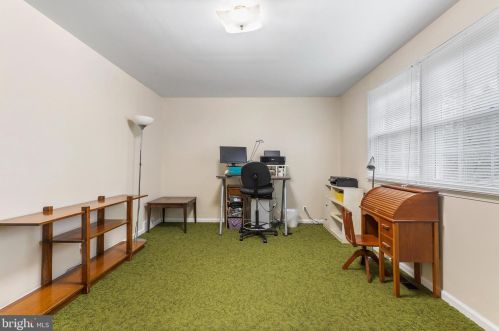 441 Moreland Rd, Huntingdon Valley PA 19006-7803 exterior