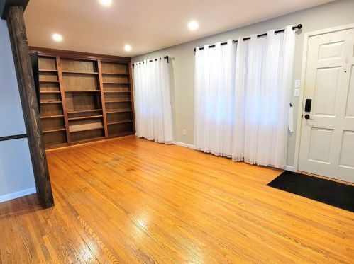 610 Maytide St, Pittsburgh PA  15227-1732 exterior