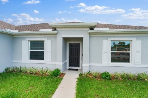 2062 Pruitt St, Fort Pierce, FL 34953-7434